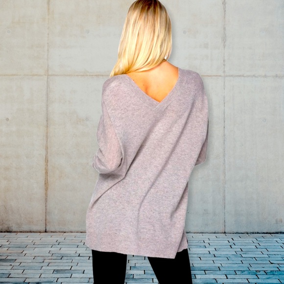 Cashmere Reversible Easy V-Neck Gray Sweater Size S/M - Picture 3 of 9